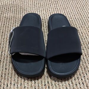 Lululemon Athletica Black Restfeel Slide
